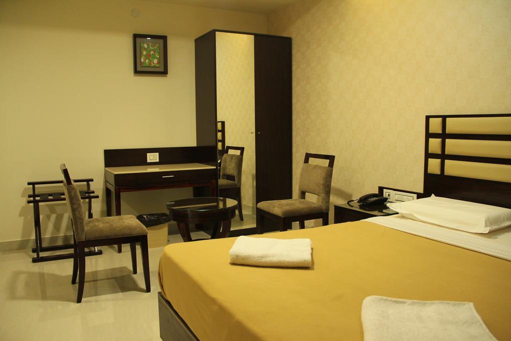 Hotel M.P Temples Inn กุมพาโกนัม ห้อง รูปภาพ